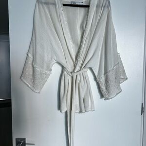 Zara Women's Elegant Cream Robe